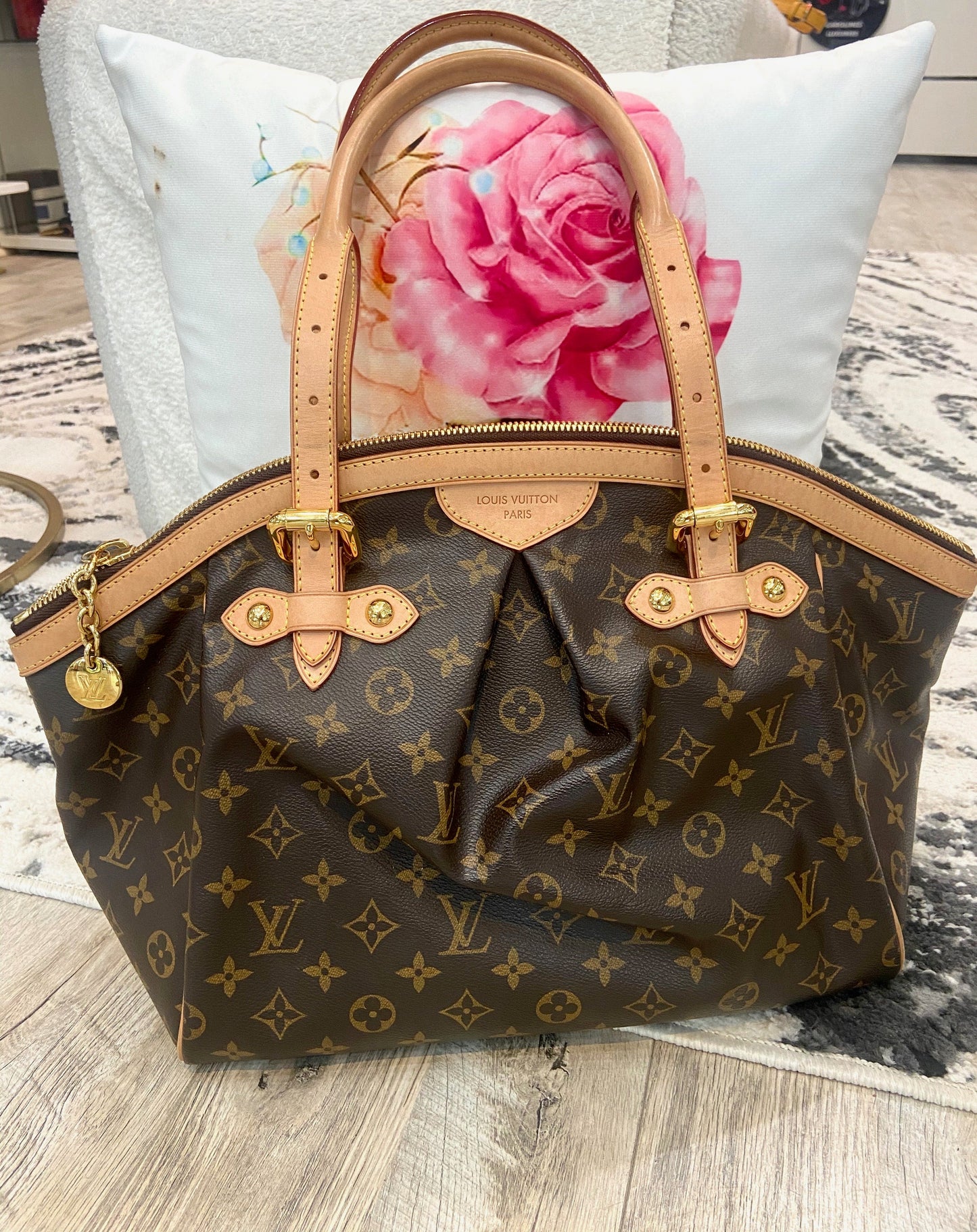 LOUIS VUITTON MONOGRAM TIVOLI GM BAG