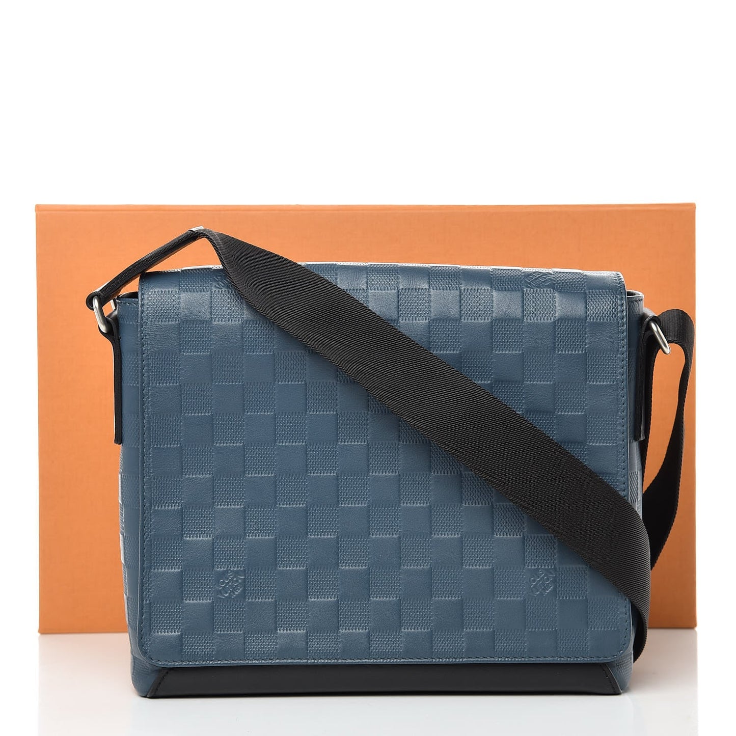 LOUIS VUITTON DAMIER INFINITY MESSENGER BAG