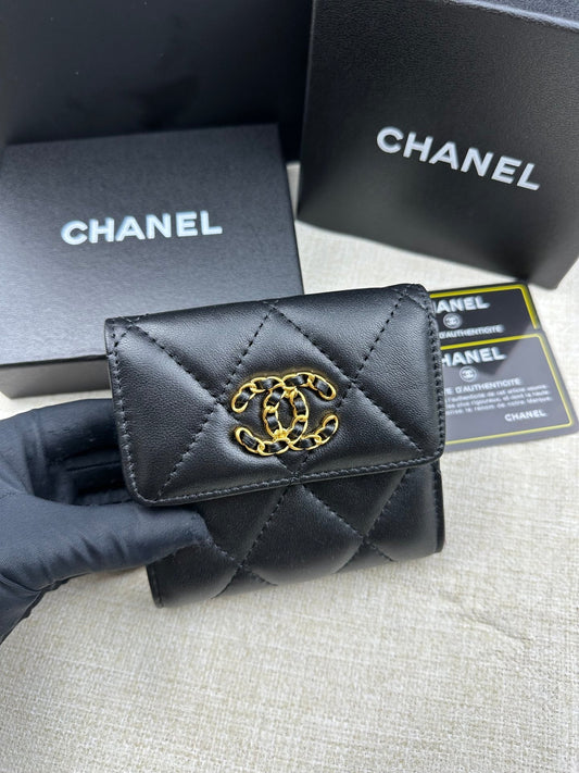 Chanel 19 Small Flap Wallet