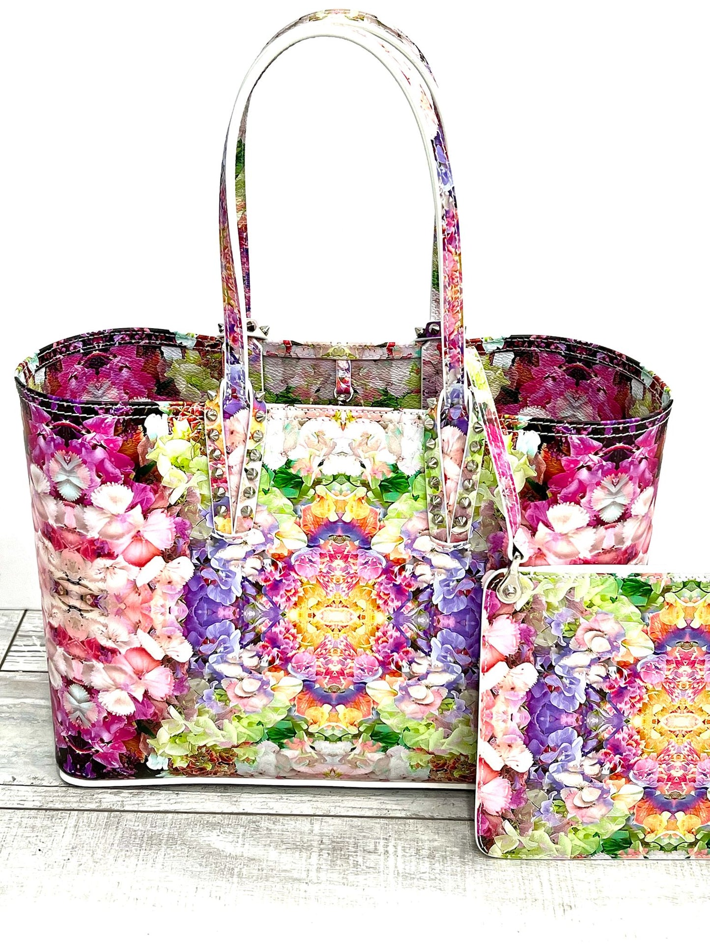 CHRISTIAN LOUBOUTIN MINI CABATA TOTE