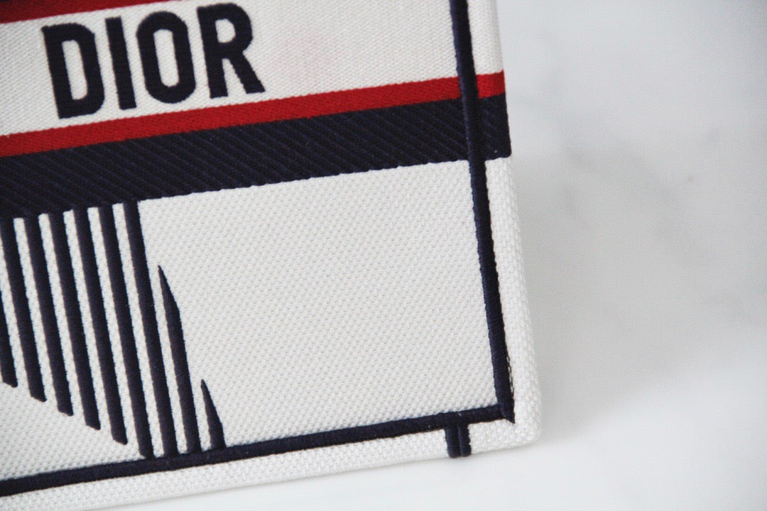 DI Medium Book Tote White, For Women, Women’s Handbags 14in/36cm CD