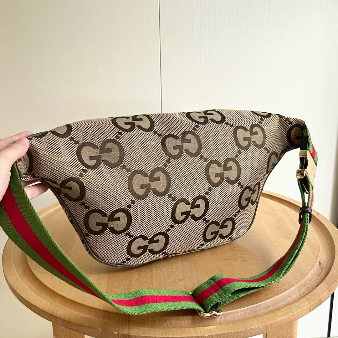 GUCCI Medium belt bag