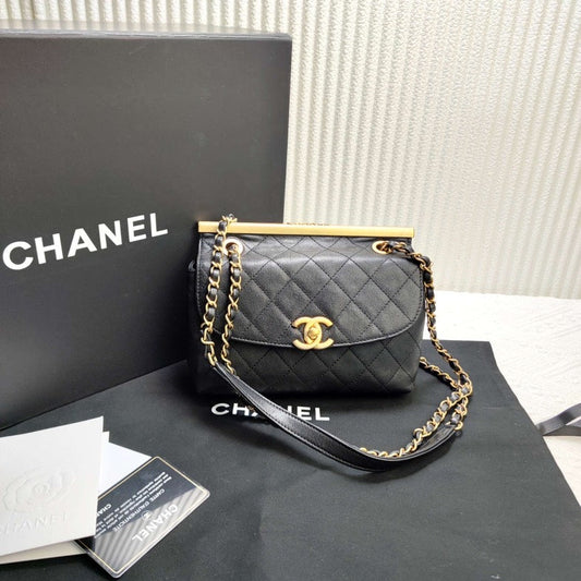 Chanel 19 Black Lambskin Shoulder Bag 2019 Fullset