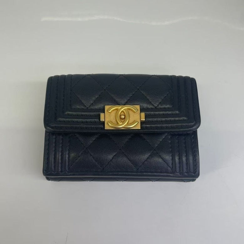 Chanel Preloved Bag HY Quilted Black Leather Clutch