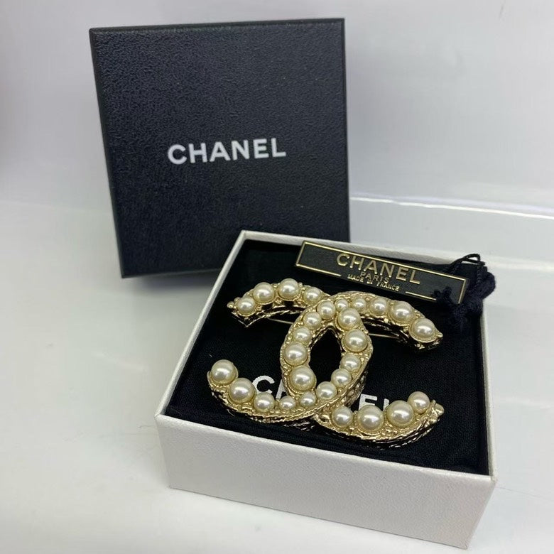 Louis Vuitton Multicolore Audra White Monogram Shoulder Bag