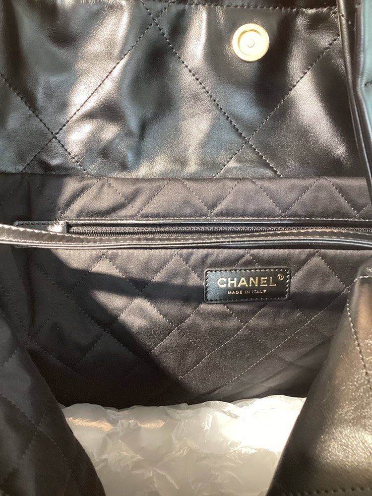 Chanel 22 Large Black Shoulder Bag with Dust Bag and Pouch