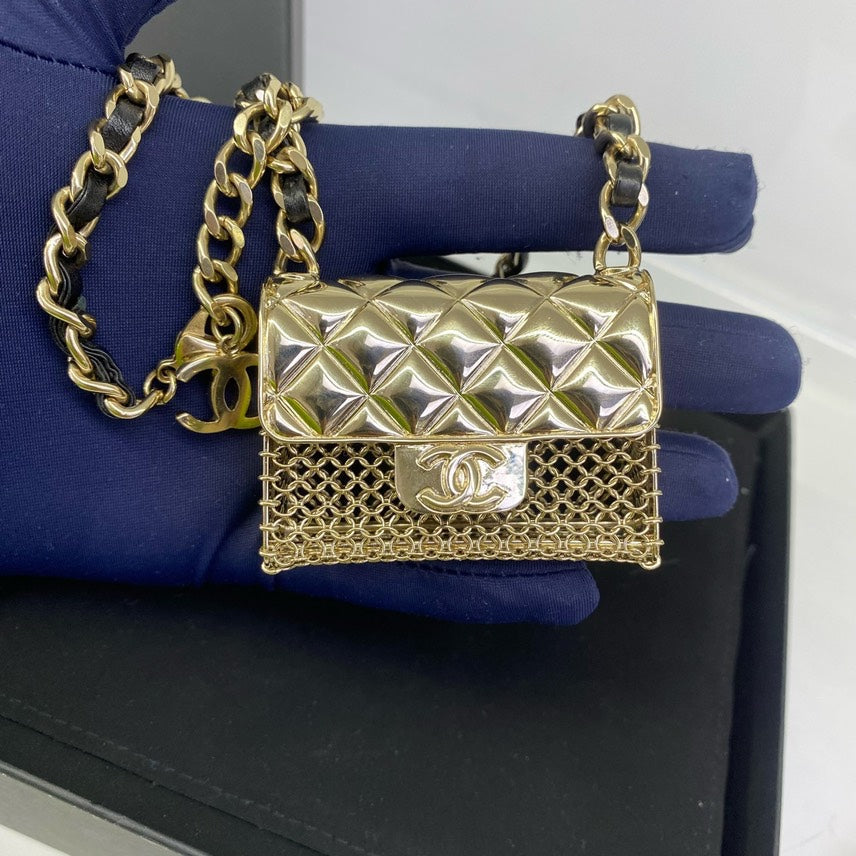 Preloved Chanel Bag HY, Crossbody Mini Gold Clutch