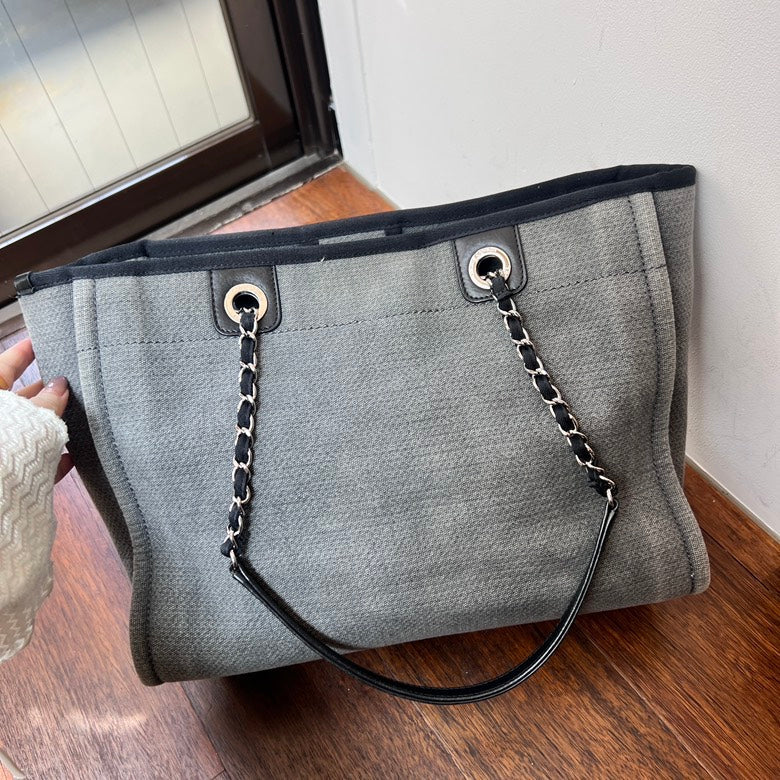 Chanel Preloved Canvas Tote Bag AG285 in Gray
